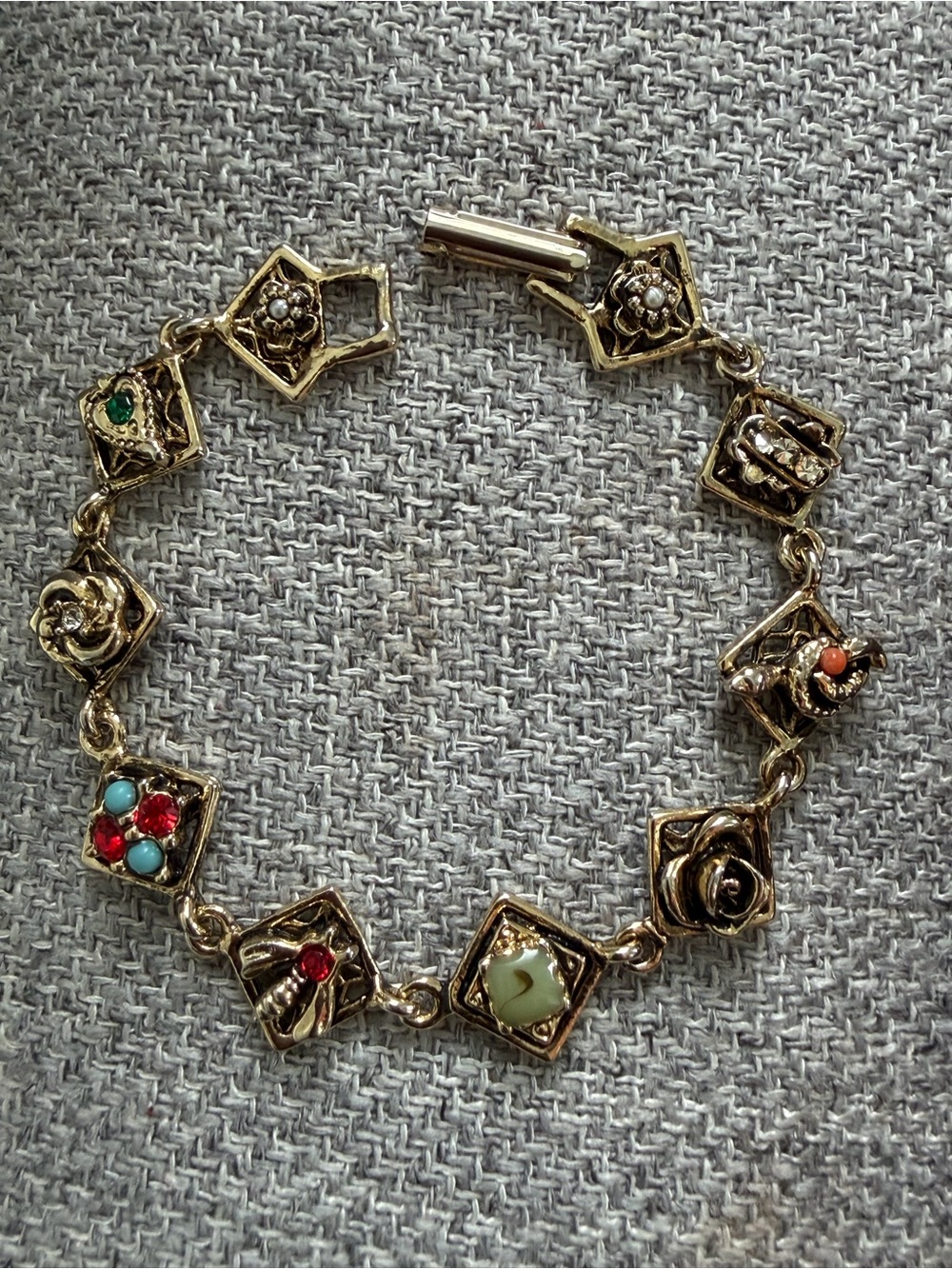VTG Goldette Bracelet - unsigned